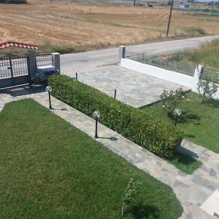 Irini'S Appartment Nea Koutali Экстерьер фото