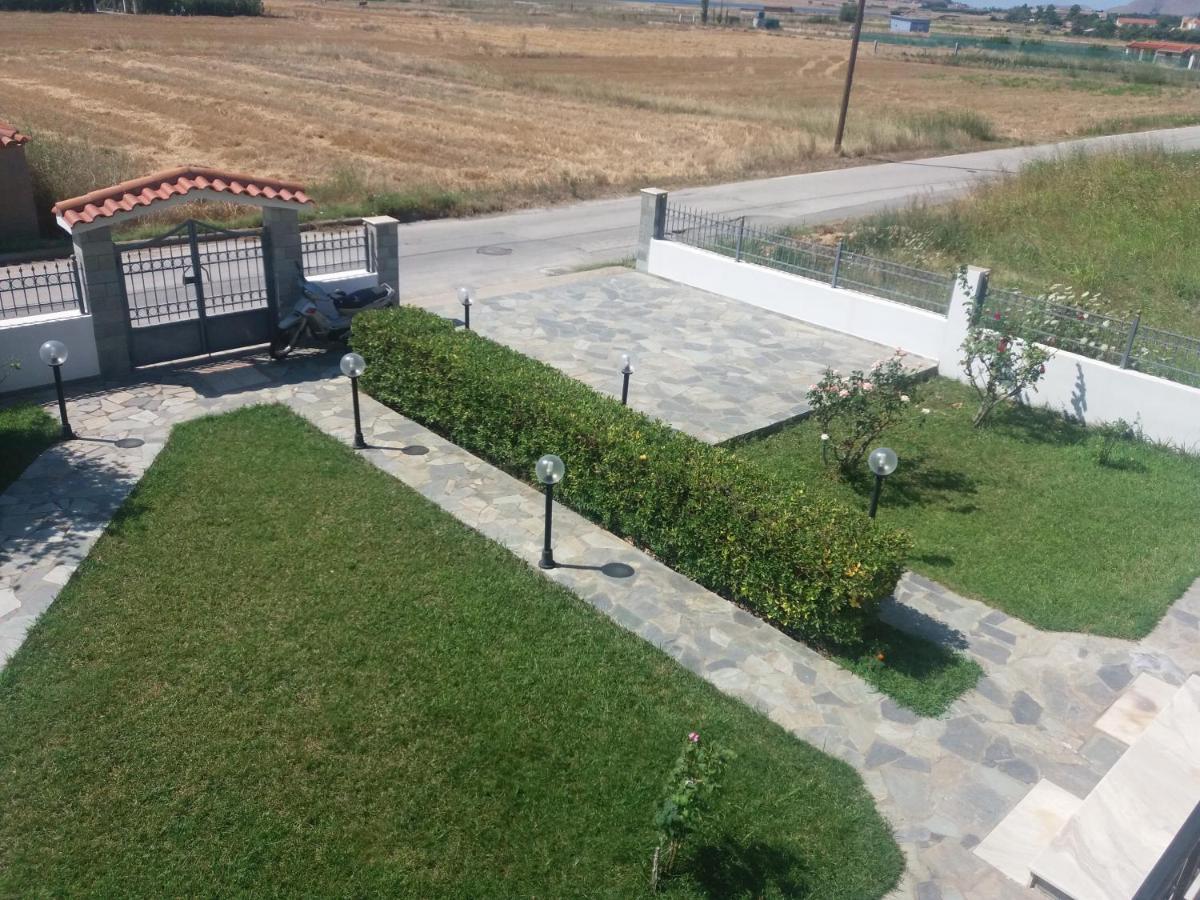 Irini'S Appartment Nea Koutali Экстерьер фото
